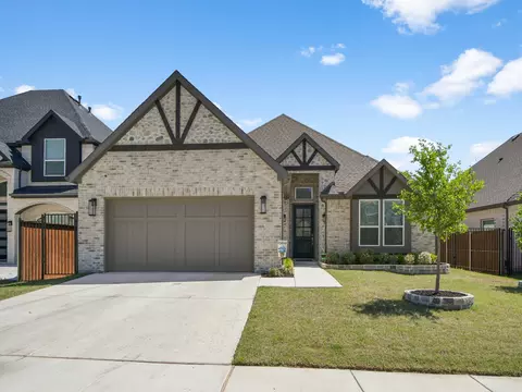 9940 Casa Frontera Dr, Fort Worth, TX 76179