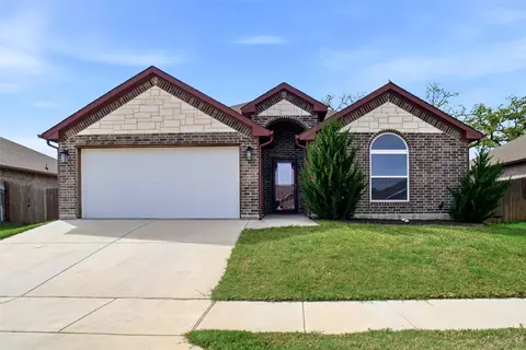 904 Avagail Ave, Springtown, TX 76082