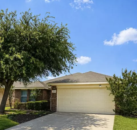 14145 Snaffle Bit Trl, Haslet, TX 76052