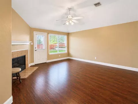 14145 Snaffle Bit Trl, Haslet, TX 76052 photo 2