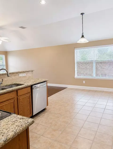 14145 Snaffle Bit Trl, Haslet, TX 76052 photo 3