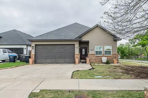 5900 Houghton Ave, Fort Worth, TX 76107