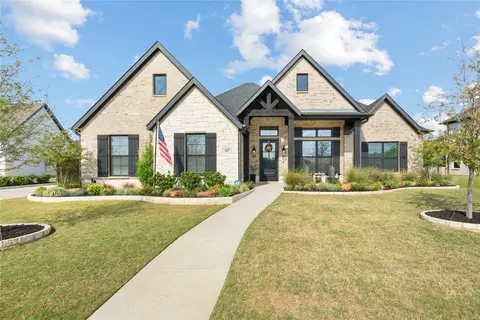 187 Stirling Dr, Argyle, TX 76226