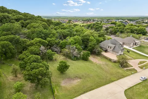 2466 Creekwood Dr, Cedar Hill, TX 75104