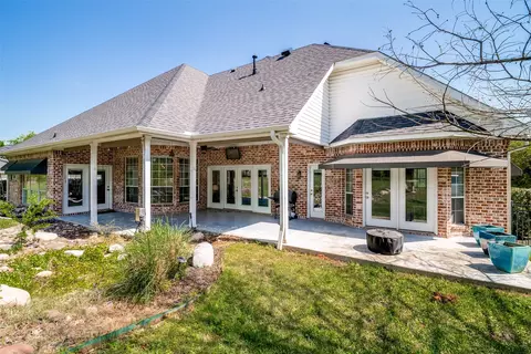 114 Danielle Dr, Hudson Oaks, TX 76087