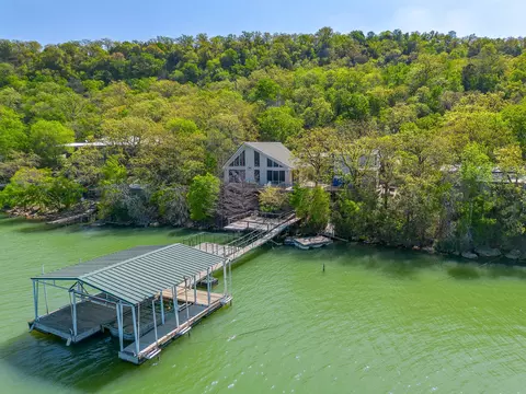 922 S Lakeview Dr, Gordon, TX 76453
