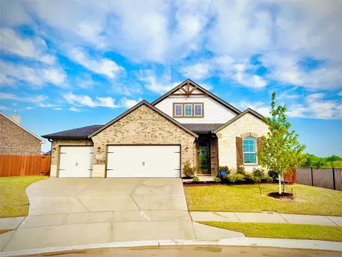 1900 Velora Dr, Haslet, TX 76052
