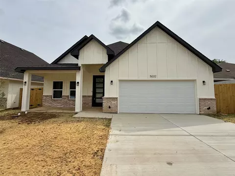 5032 Chapman St, Fort Worth, TX 76105