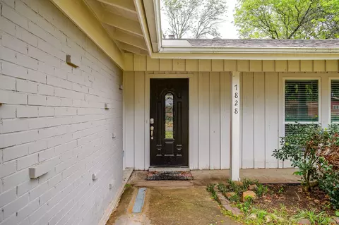 7828 Mary Frances Ln, North Richland Hills, TX 76180