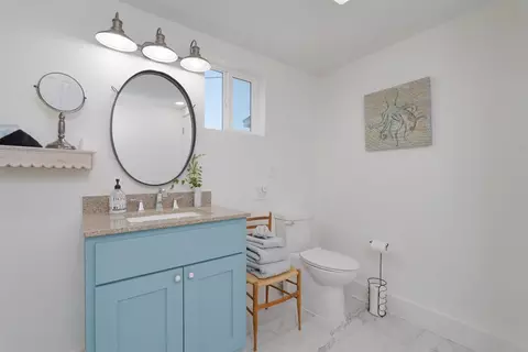 Bath - 560 Apache, Abilene, TX 79601 photo 4 of 6