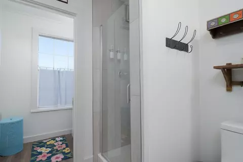 Bath - 560 Apache, Abilene, TX 79601 photo 2 of 6