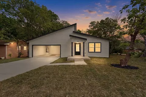 1009 Netherland Dr, Seagoville, TX 75159