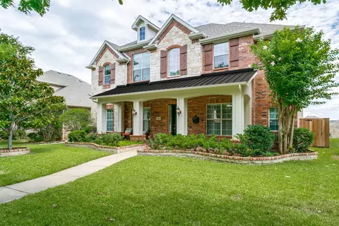 869 Winchester Dr, Lewisville, TX 75056