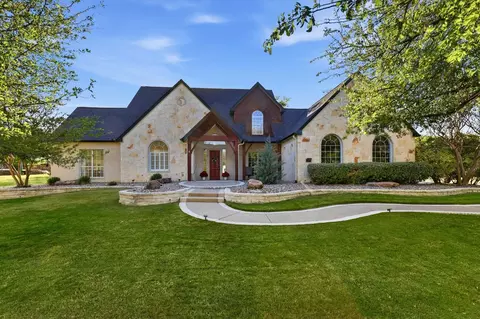 424 Preakness Place Rd, Van Alstyne, TX 75495