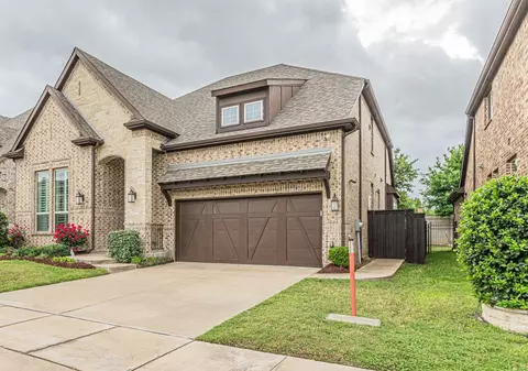 2044 Remington Dr, Irving, TX 75063