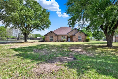 Exterior - 1201 E Oaklawn Dr, Talty, TX 75160 photo 6 of 6