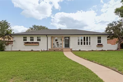 7022 Kiva Ln, Dallas, TX 75227