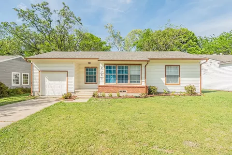 2703 Gus Thomasson Rd, Dallas, TX 75228