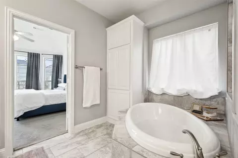 Bath - 1124 4th St, Argyle, TX 76226 photo 4 of 7