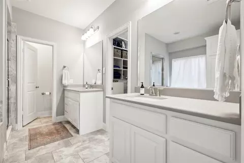 Bath - 1124 4th St, Argyle, TX 76226 photo 1 of 7