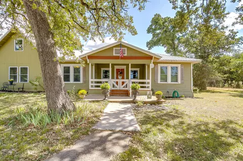 136 Hill County Road 1413 E, Grandview, TX 76050