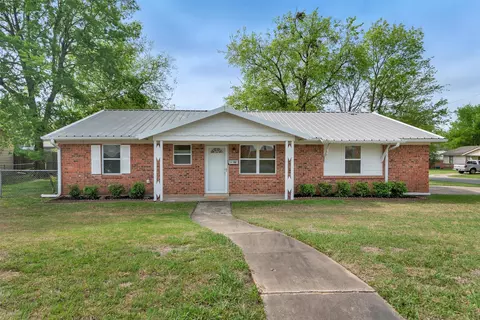 146 Bob White Rd, Denison, TX 75020