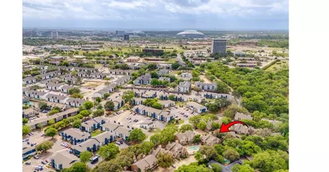 2103 Park Willow Ln #A, Arlington, TX 76011