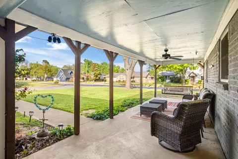 201 Olive St, Hurst, TX 76053