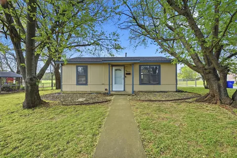 600 E South St, Whitesboro, TX 76273