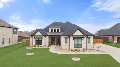 1202 Olive Dr, Mansfield, TX 76063