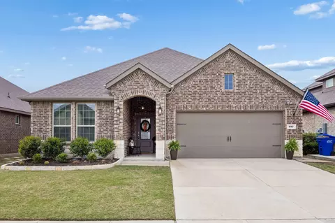 307 Lilac View Ln, Royse City, TX 75189