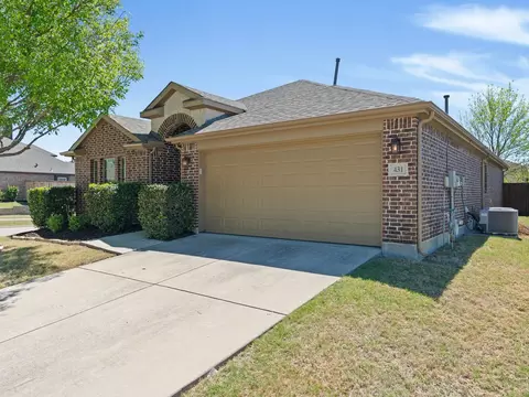 Exterior - 431 Paddock Ln, Celina, TX 75009 photo 2 of 4