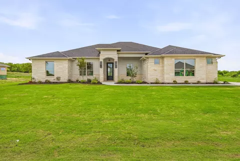 103 Eagle Ct, Glen Rose, TX 76043