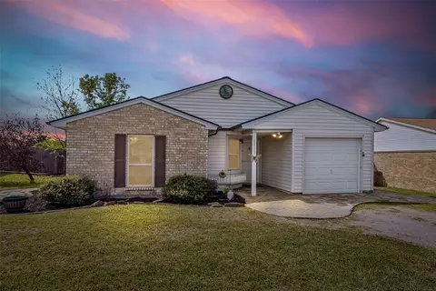 6017 Turner St, The Colony, TX 75056