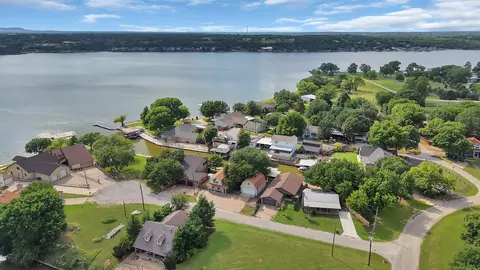 4514 Robin Ct, Granbury, TX 76049