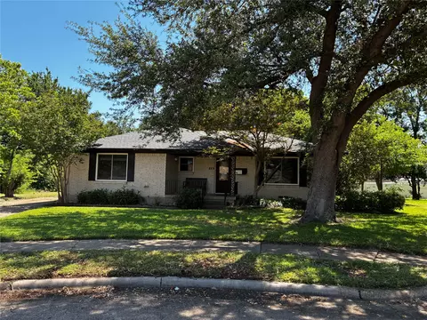 1116 Atlanta Cir, Garland, TX 75041