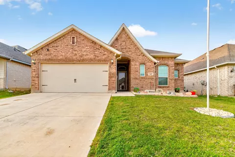 1445 Eagle Nest Dr, Pelican Bay, TX 76020