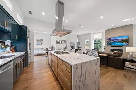 1906 Euclid Ave #C, Dallas, TX 75206