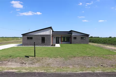 2091 Goodwyn Rd, Avalon, TX 76623