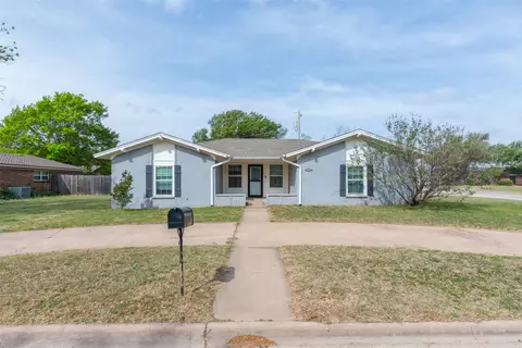 4326 Caprock Rd, Abilene, TX 79606
