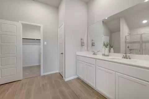 Entry Way - 2700 Tamarack Ln, Argyle, TX 76226 photo 4 of 5