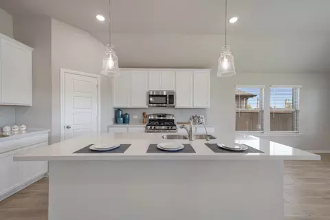 Kitchen - 2700 Tamarack Ln, Argyle, TX 76226 photo 4 of 5