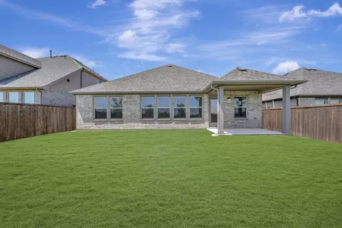 Exterior - 2700 Tamarack Ln, Argyle, TX 76226 photo 2 of 8