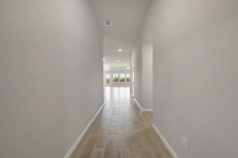 Entry Way - 2700 Tamarack Ln, Argyle, TX 76226 photo 2 of 5