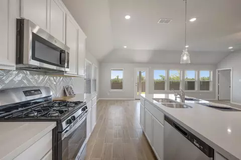 Kitchen - 2700 Tamarack Ln, Argyle, TX 76226 photo 5 of 5