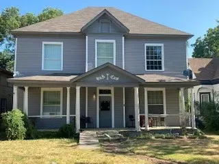 617 W Gandy St, Denison, TX 75020