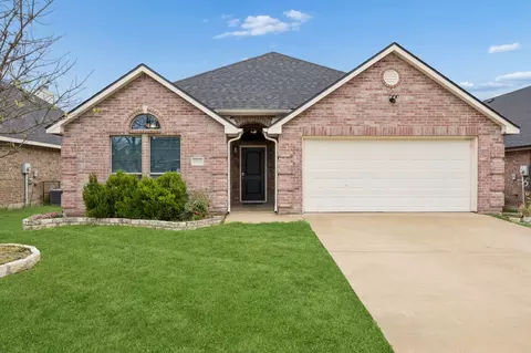 3342 Shining Light Dr, Dallas, TX 75228