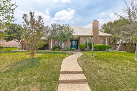 2700 Nighthawk Dr, Plano, TX 75025