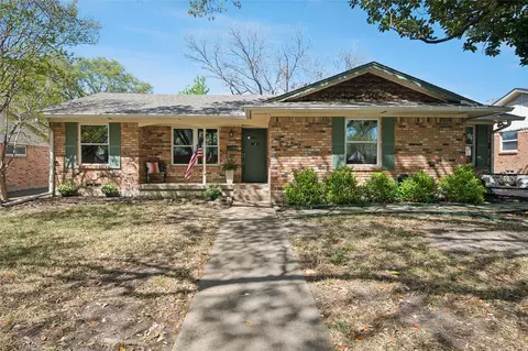628 Parkview Ln, Richardson, TX 75080