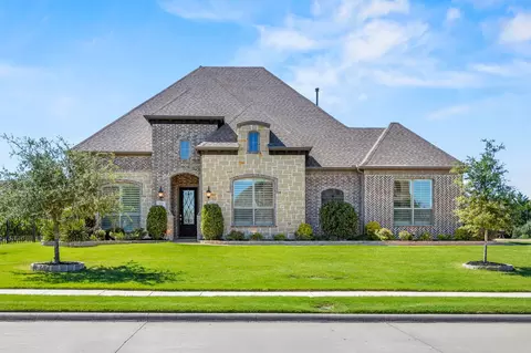 305 Toulouse Ln, Heath, TX 75032